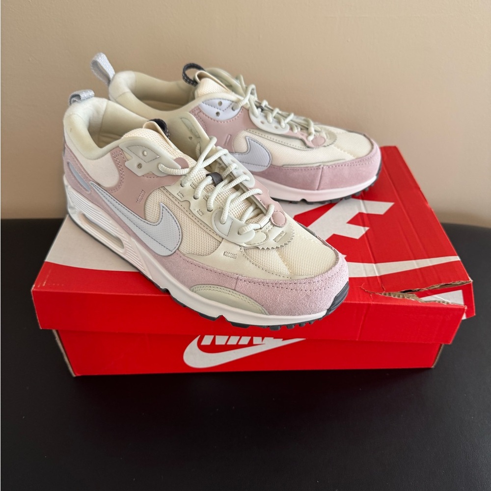 NWB Women’s Air Max 90 Futura Pale Ivory/ Phantom Sneakers